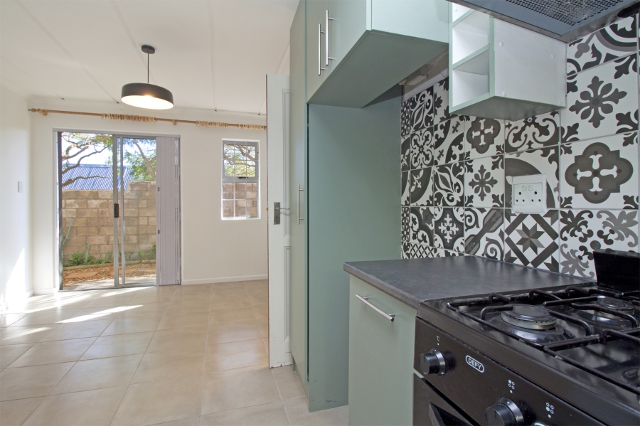 To Let 2 Bedroom Property for Rent in Welcome Glen Western Cape